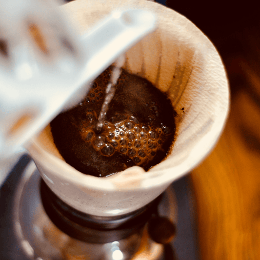 ¿Cómo preparar café en una V60?